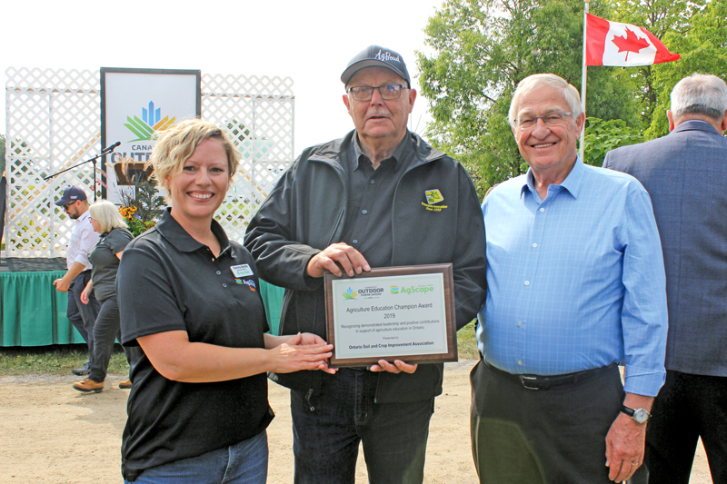 OSCIA receives inaugural Agriculture Education Champion Award