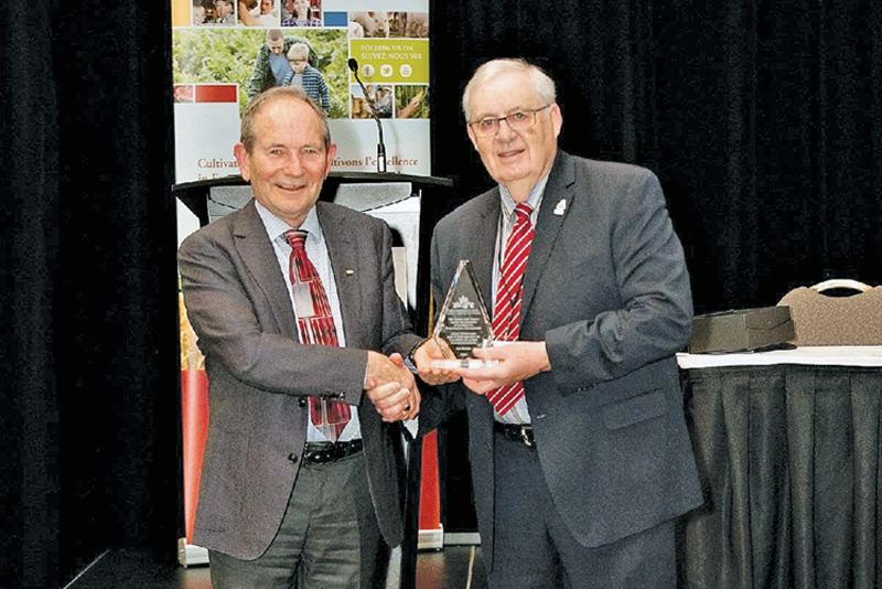 Len Davies recognized for his contribution to farm transition